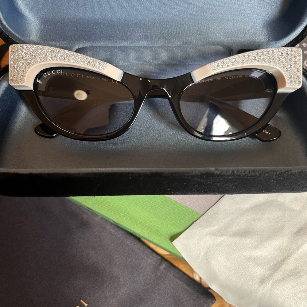 GUCCI Hollywood Cat Eye Sunglasses - Retro - Rhinestone - Picture 9 of 11